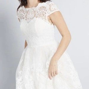 White Chi Chi London Wedding or Party Dress NWT Size 13